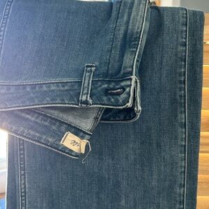 Madewell wide leg ankle length jeans size 26.